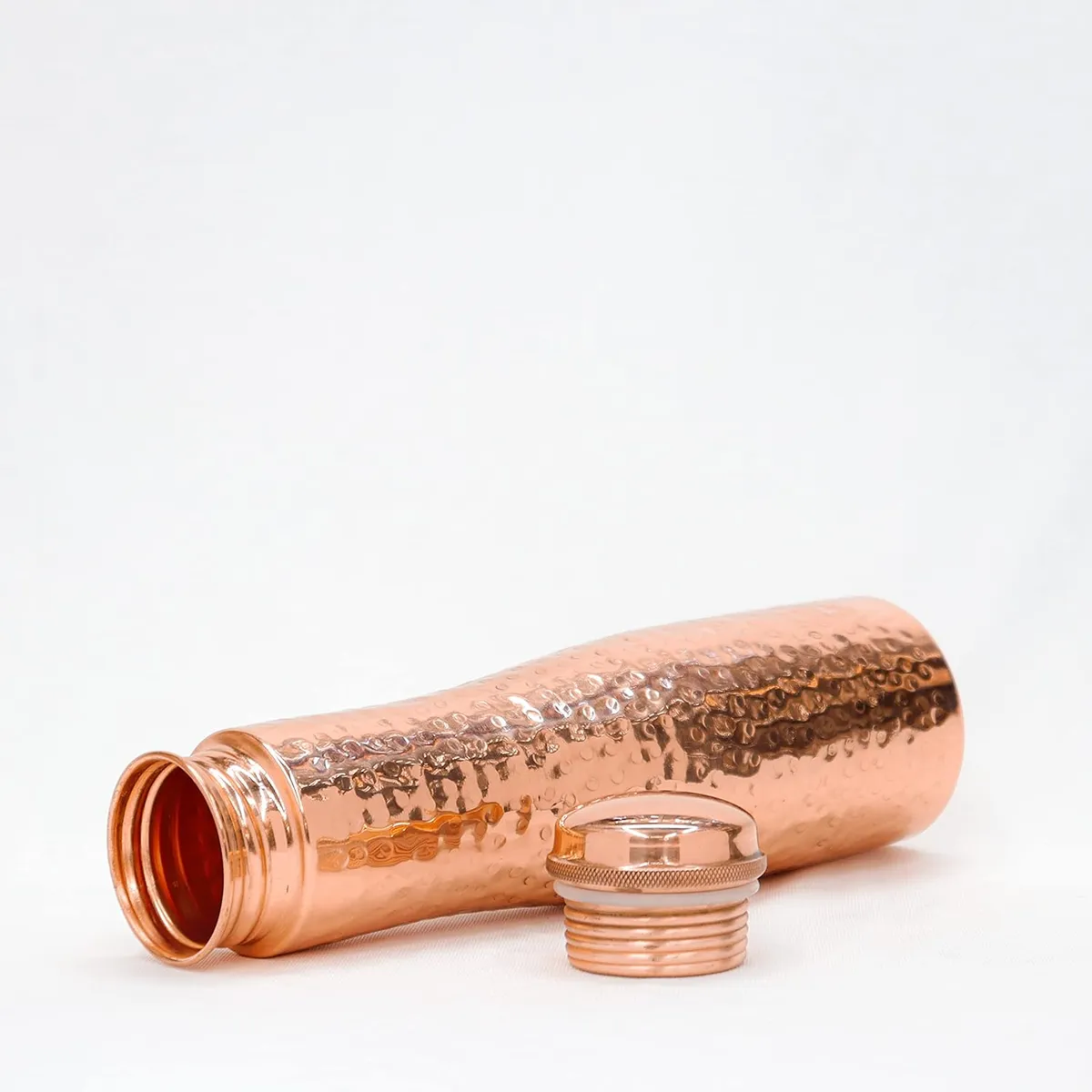 Pure Copper Water Bottle – Hammered Design (1 Litre)