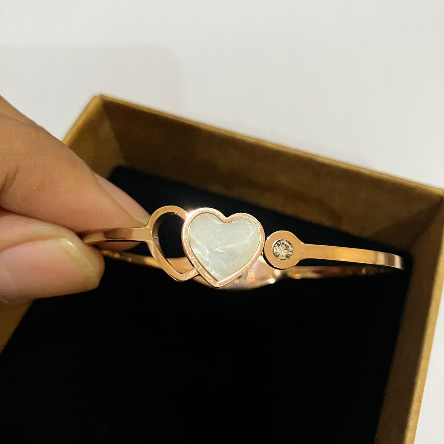 Rose Gold Mother-of-Pearl Heart Bracelet