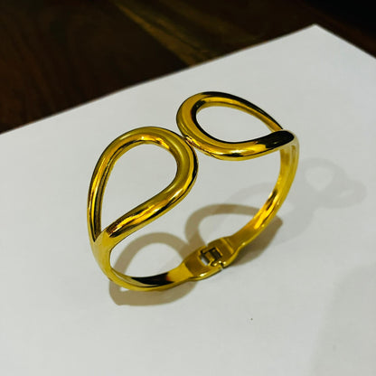 Minimal Gold Loop Bracelet – Anti-Tarnish | CharmBox