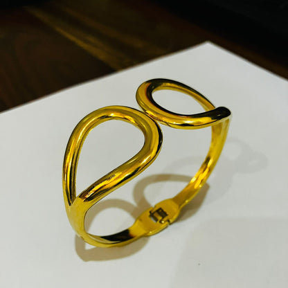 Minimal Gold Loop Bracelet – Anti-Tarnish | CharmBox