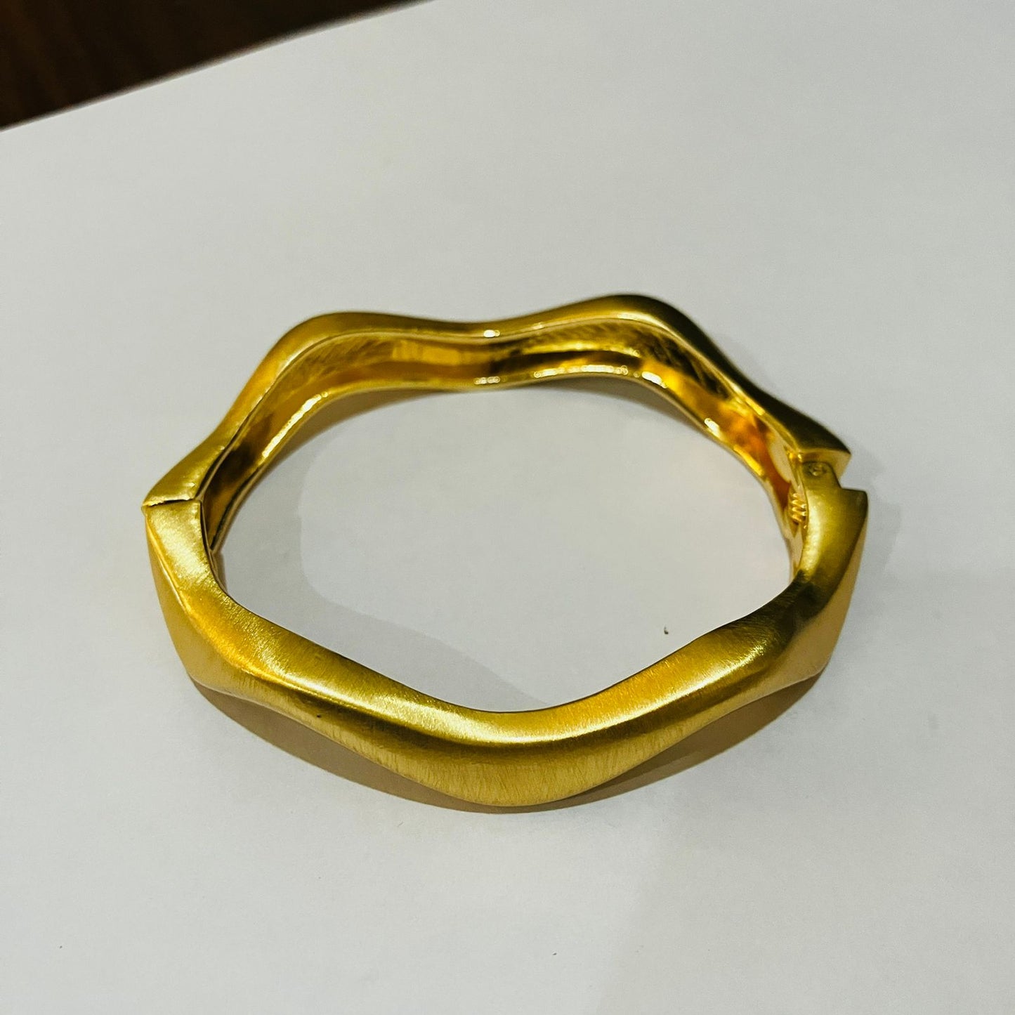 Matte Gold Wave Bracelet – Anti-Tarnish | CharmBox